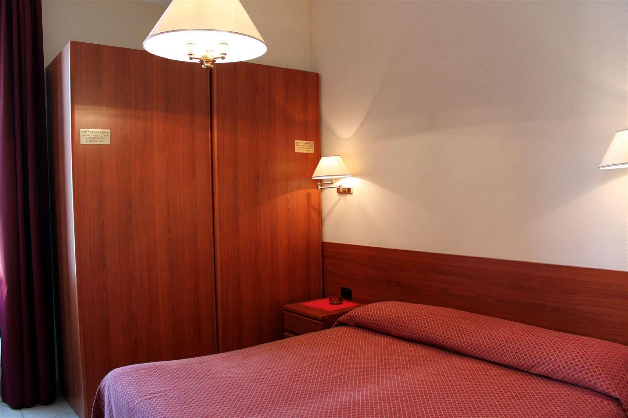 Stella Hotel 3*